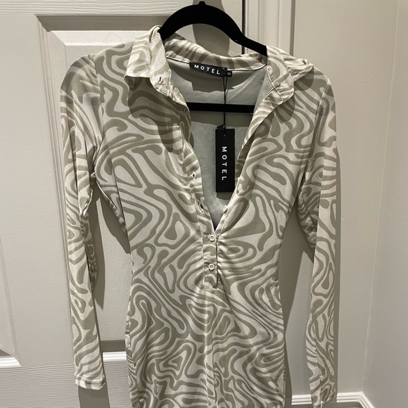 Motel Rocks x Barbara Kristoffersen Dress - Picture 2 of 3